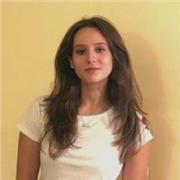 Laureata in Filosofia con 110 e lode, diplomata al Liceo Classico, disponibile per tutte le materie dalla scuola primaria alle superiori